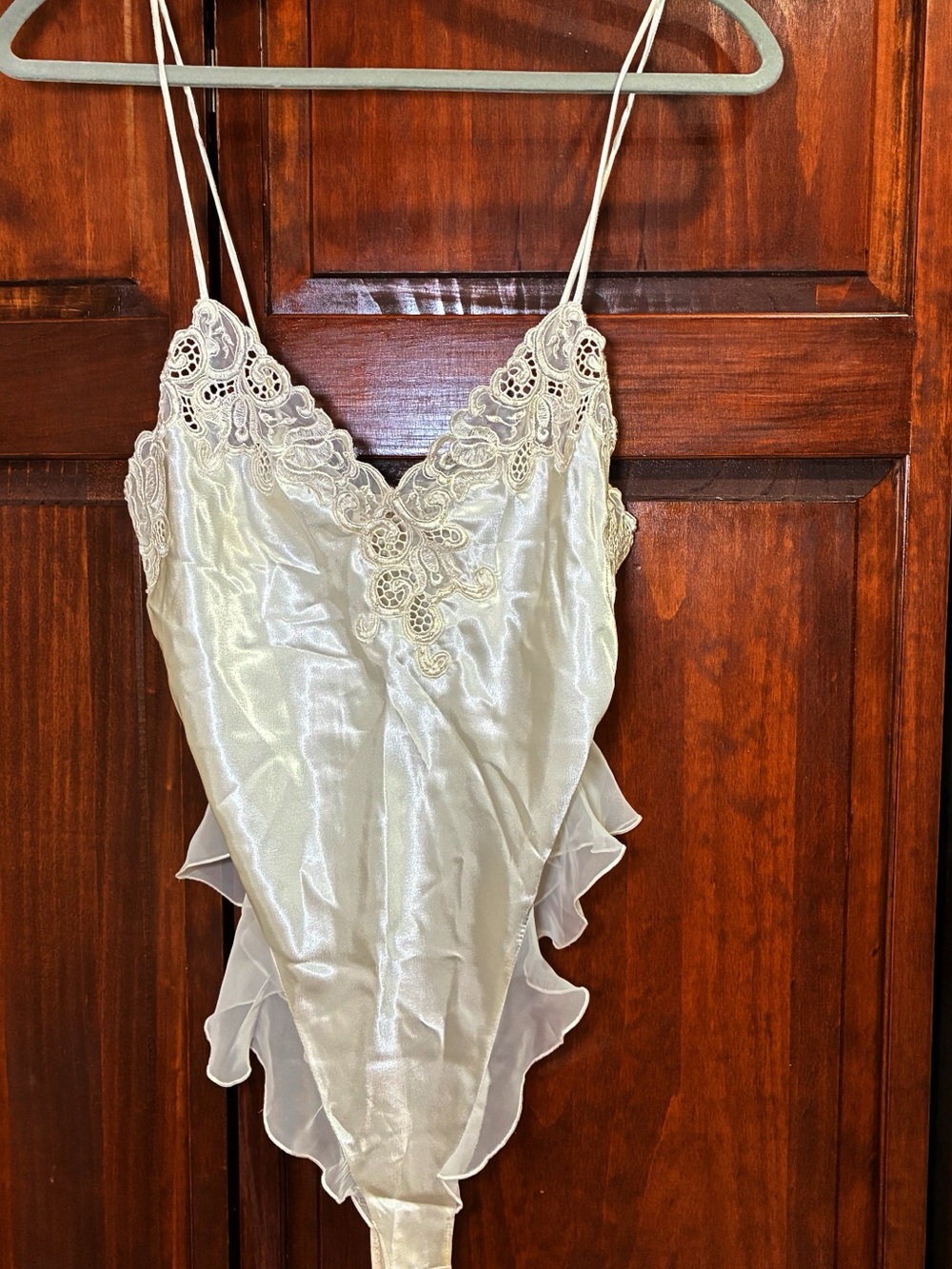 Vintage! Victoria’s Secret Ivory Beaded Lace Lingerie Teddy Bodysuit Size Med
